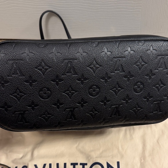 Louis Vuitton NeverFull MM Tote Authentic - Picture 9 of 16